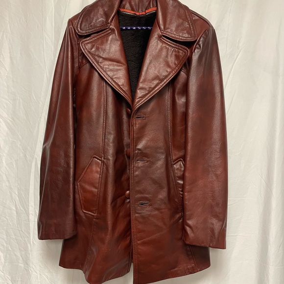 Vintage leather jacket! - Picture 1 of 3